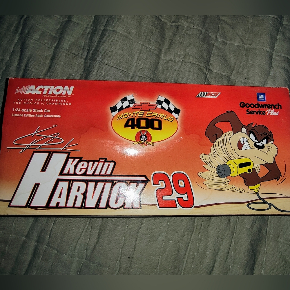 #29 KEVIN HARVICK LOONEY TOONS TAZ 2001 MONTE CARLO
